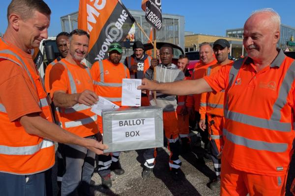Refuse strike brewing at Waltham Forest as pay talks break down
