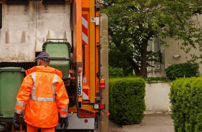 Waltham Forest bin workers vote to strike over pay row