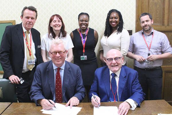 GMB sign recognition agreement with Parliamentary Labour Party