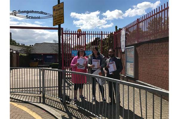 GMB protest outside Tower Hamlets school following bullying reports by headteacher