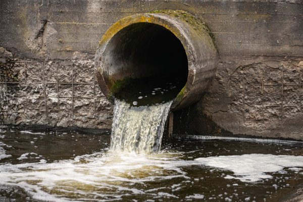 Sewage dumping: urgent public inquiry needed into gross mismanagement of our water industry, GMB congress hears