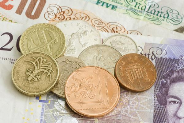 GMB study shows average earnings in London have decreased since 2007